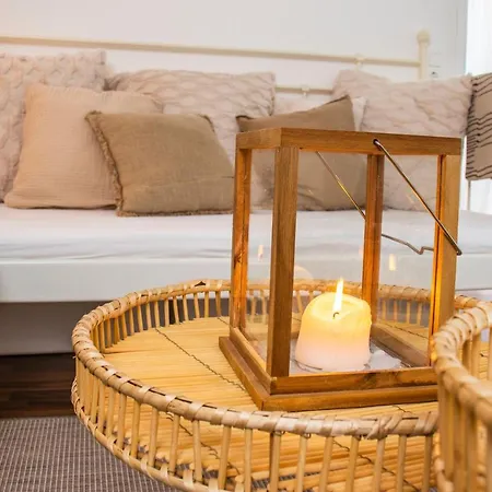 Blackncozy - Modern&stylish Mit Boxspringbett Und Terrasse Für 4