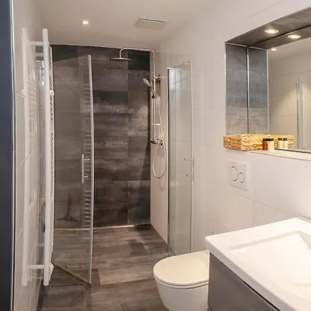 Apartment Blackncozy - Modern&stylish Mit Boxspringbett Und Terrasse Für 4 Bad Bellingen