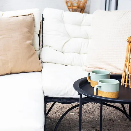 Blackncozy - Modern&stylish Mit Boxspringbett Und Terrasse Für 4